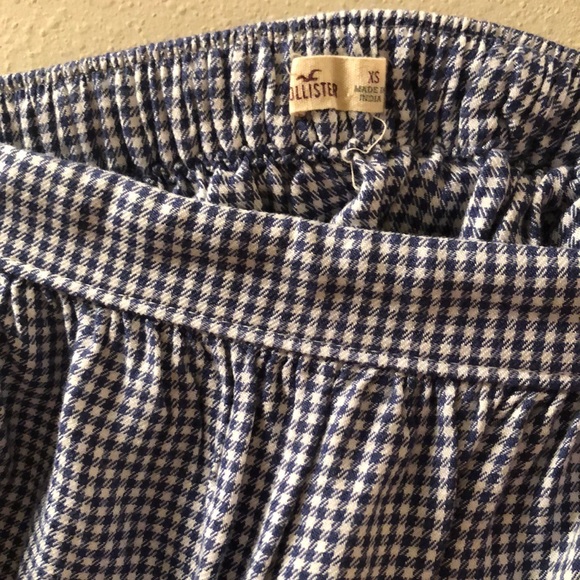 Off Shoulder Plaid Top - Picture 2 of 3